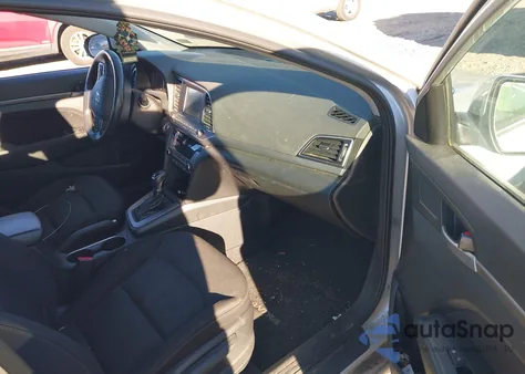 2018 Hyundai Elantra Value Edition z USA, uszkodzony, nr VIN 5NPD84LF1JH222312